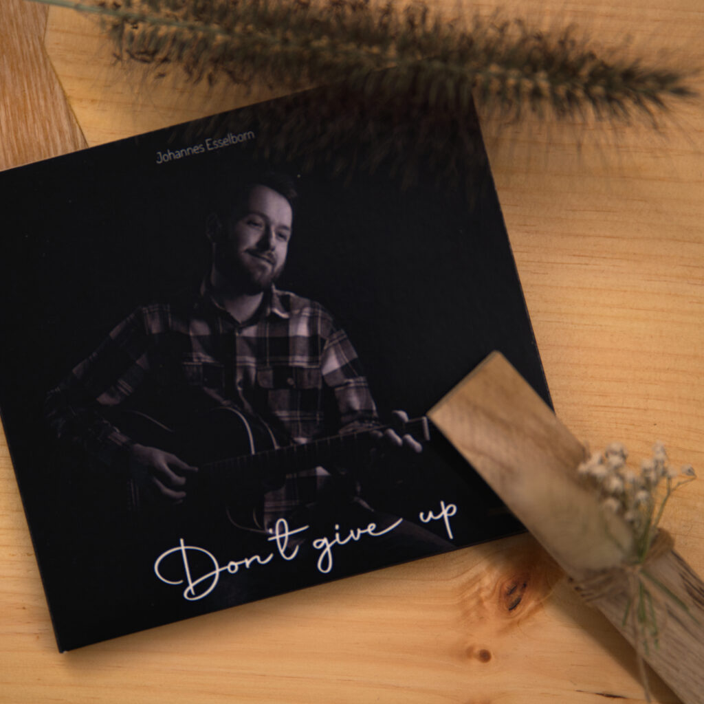 Don't Give Up - CD